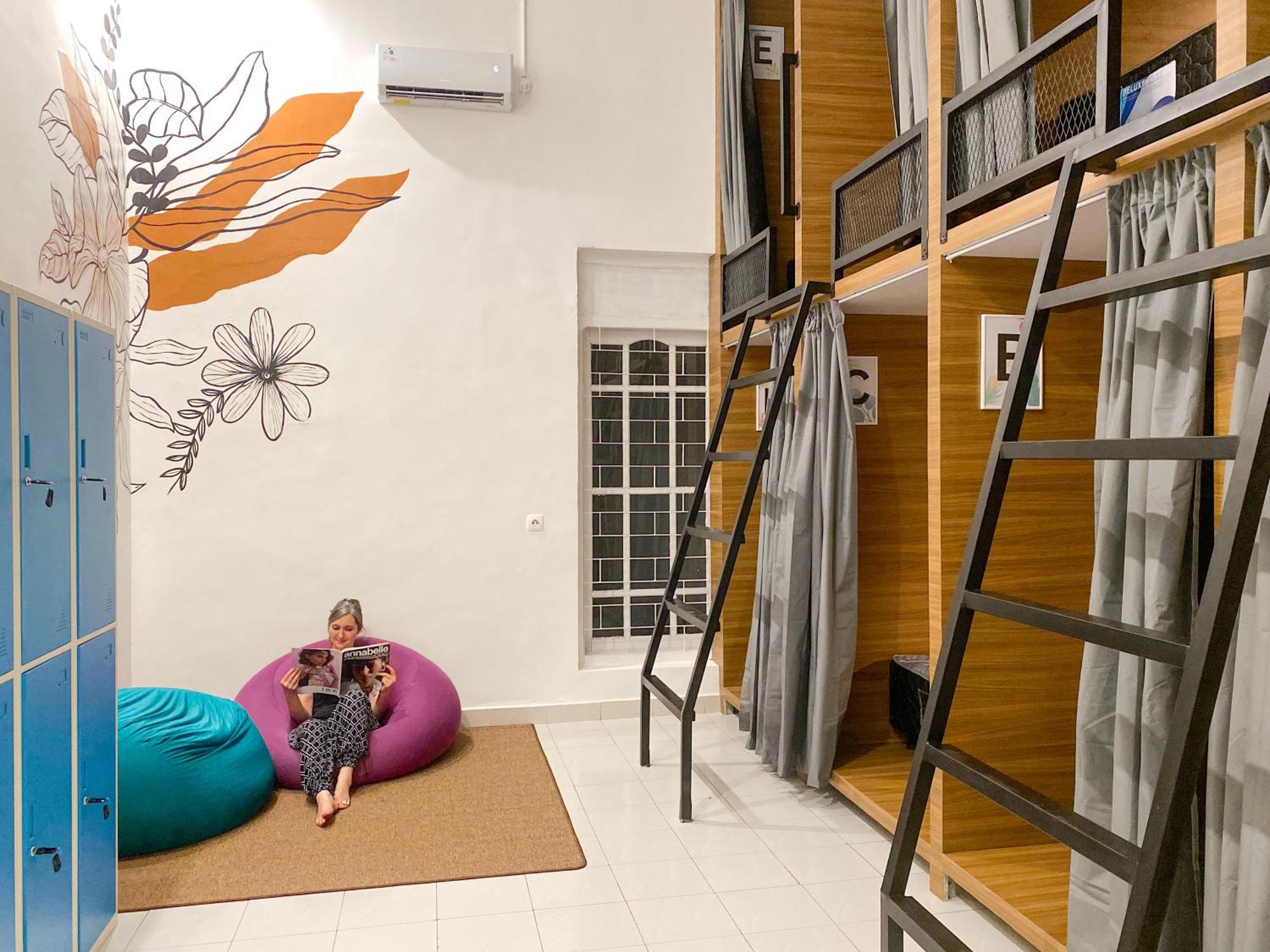 Ostello Snooze Malang Esterno foto